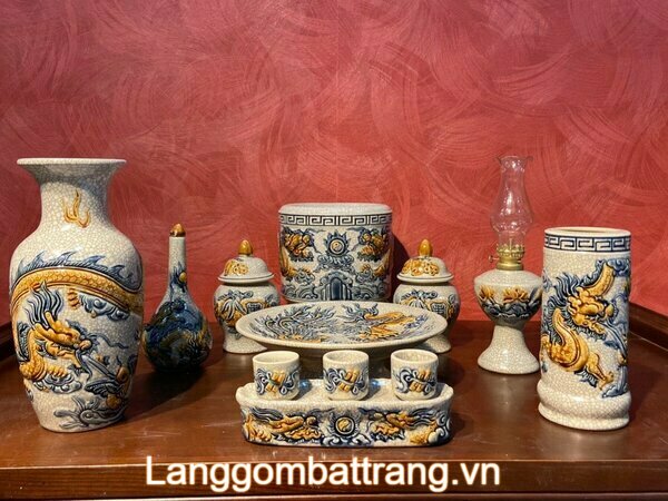 Bộ đồ thờ Phật men rạn cổ điển
