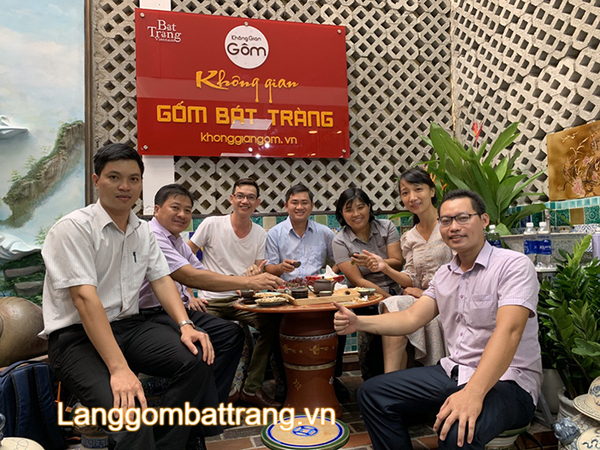 Không Gian Gốm Bát Tràng