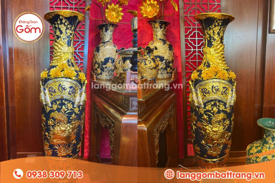 Lục bình Công Mẫu Đơn dát vàng men đen