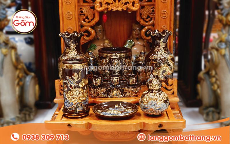 Bàn thờ Thần Tài Ông Địa men nâu gốm Bát Tràng