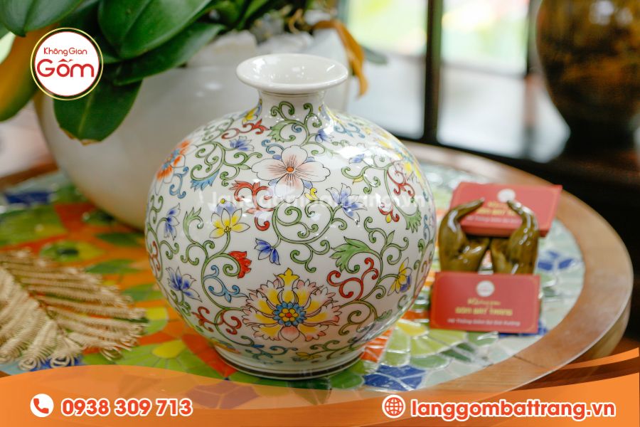 Bình cắm hoa gốm sứ có độ dày chặc, chắc chắn