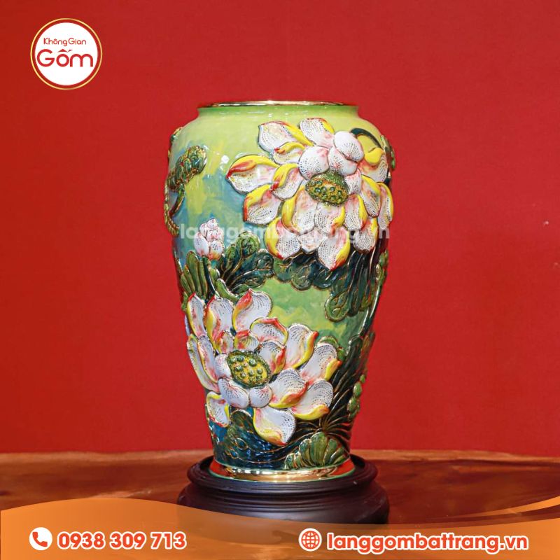 Bình hoa đẹp tặng tân gia trang trí hoa sen