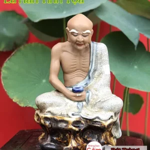 Cửa hàng bán tượng la hán tại huyện củ chi