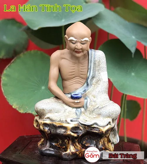 Cửa hàng bán tượng la hán tại huyện củ chi